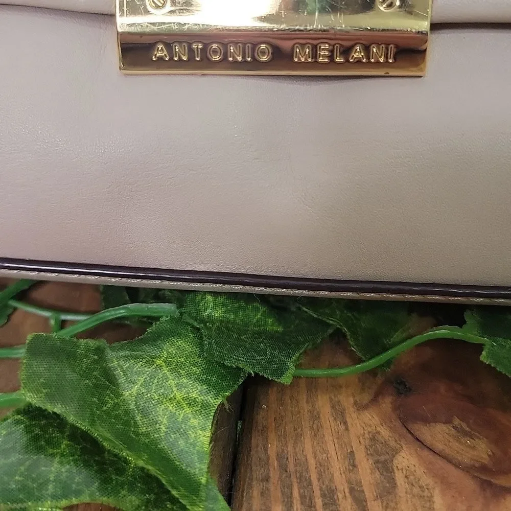 Antonio Melani. Elegant Cream and Silver Snakeskin Bag. EUC